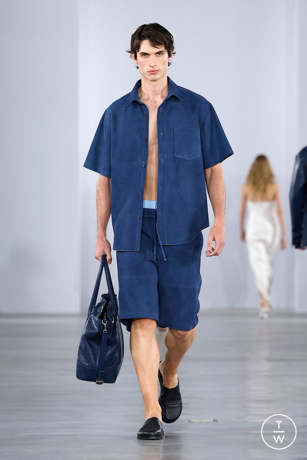 Fashion Week New York Spring/Summer 2026 look 30 from the Simkhai collection 女装