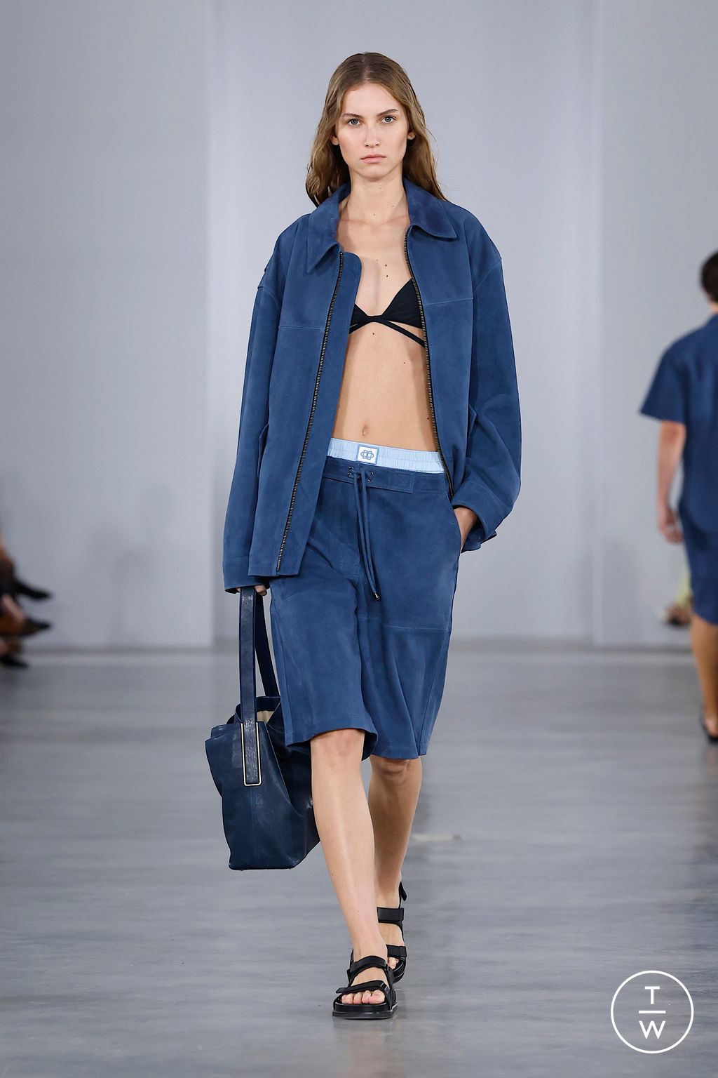 Fashion Week New York Spring/Summer 2026 look 32 from the Simkhai collection womenswear