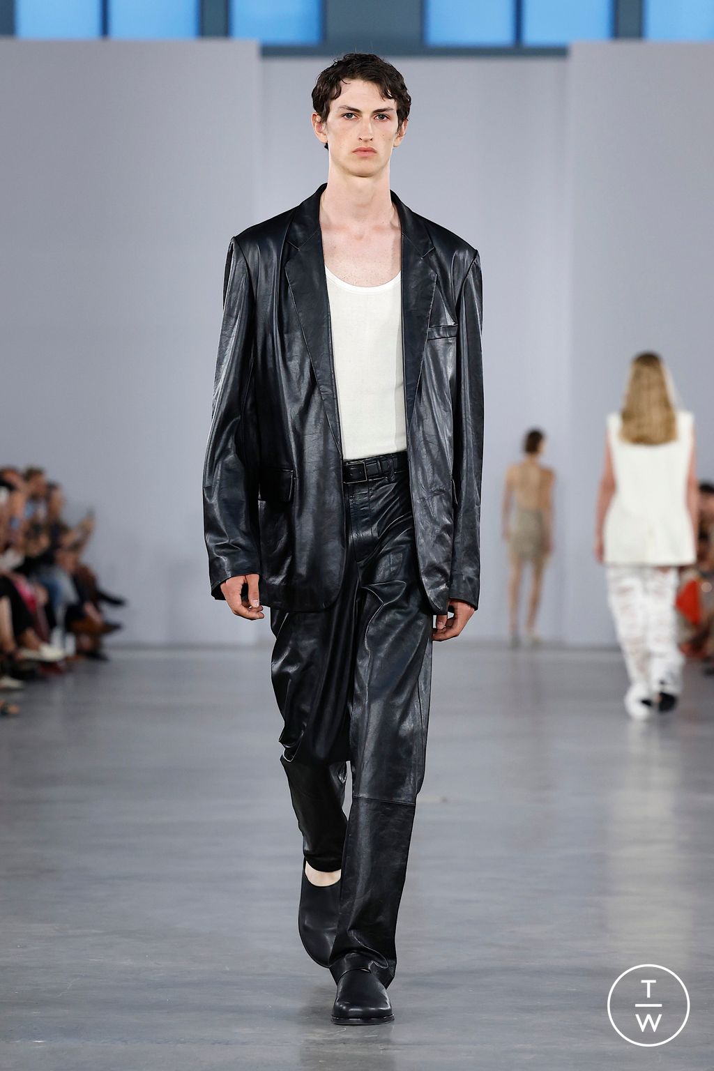 Fashion Week New York Spring/Summer 2026 look 38 from the Simkhai collection womenswear