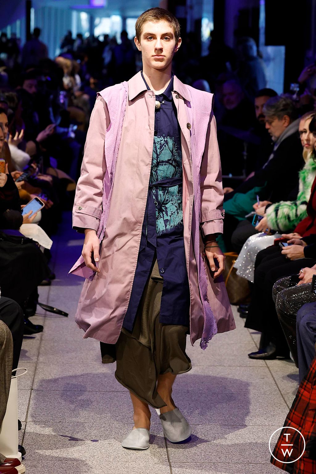 Fashion Week Milan Fall/Winter 2024 look 9 from the Simon Cracker collection menswear