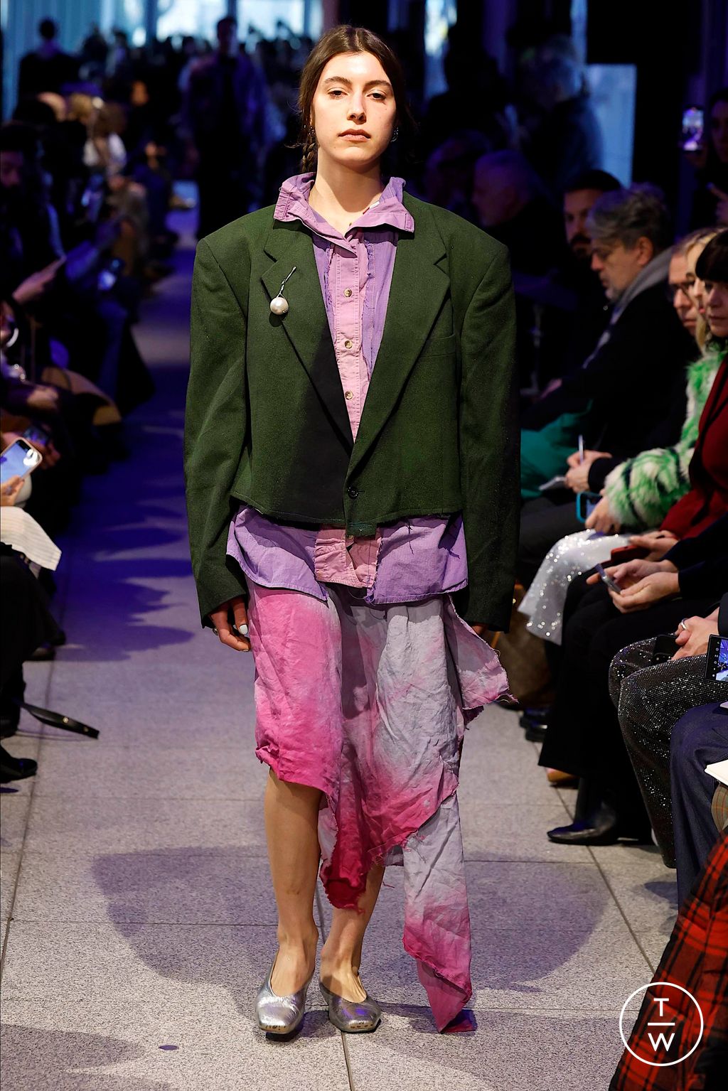 Fashion Week Milan Fall/Winter 2024 look 10 de la collection Simon Cracker menswear
