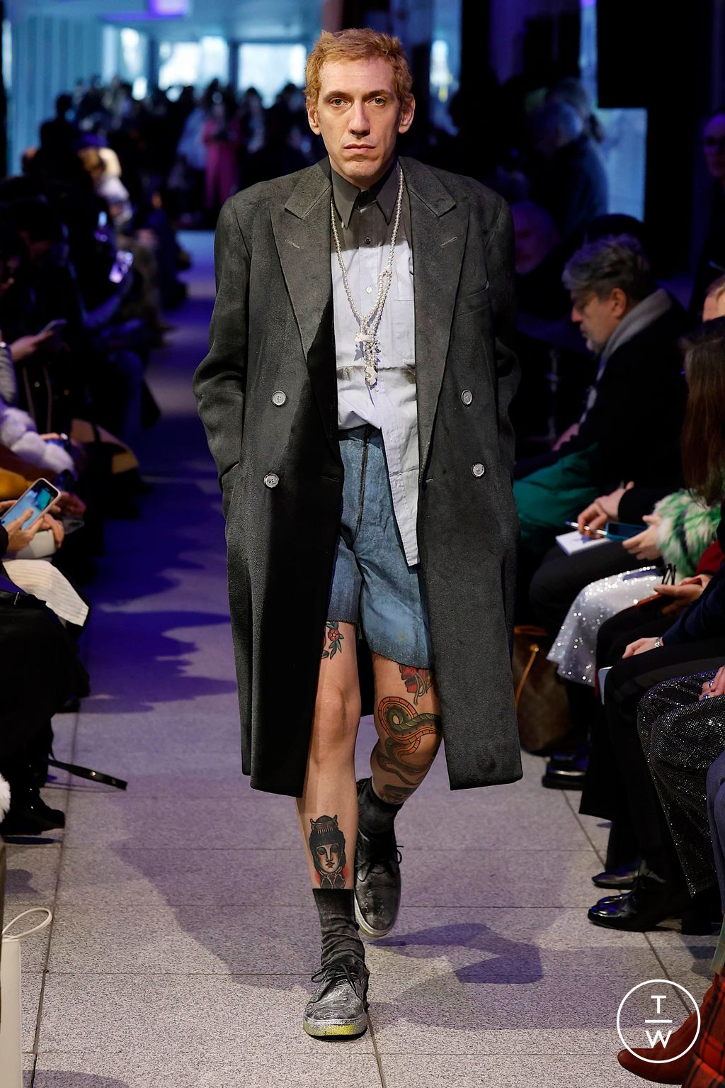 Fashion Week Milan Fall/Winter 2024 look 46 from the Simon Cracker collection 男装