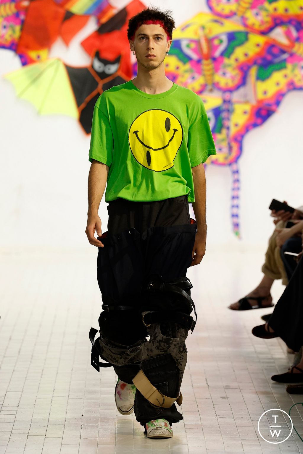 Fashion Week Milan Spring/Summer 2024 look 10 from the Simon Cracker collection menswear