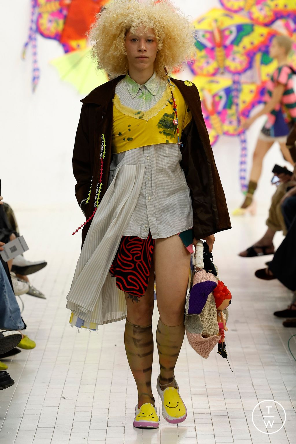 Fashion Week Milan Spring/Summer 2024 look 13 from the Simon Cracker collection 男装