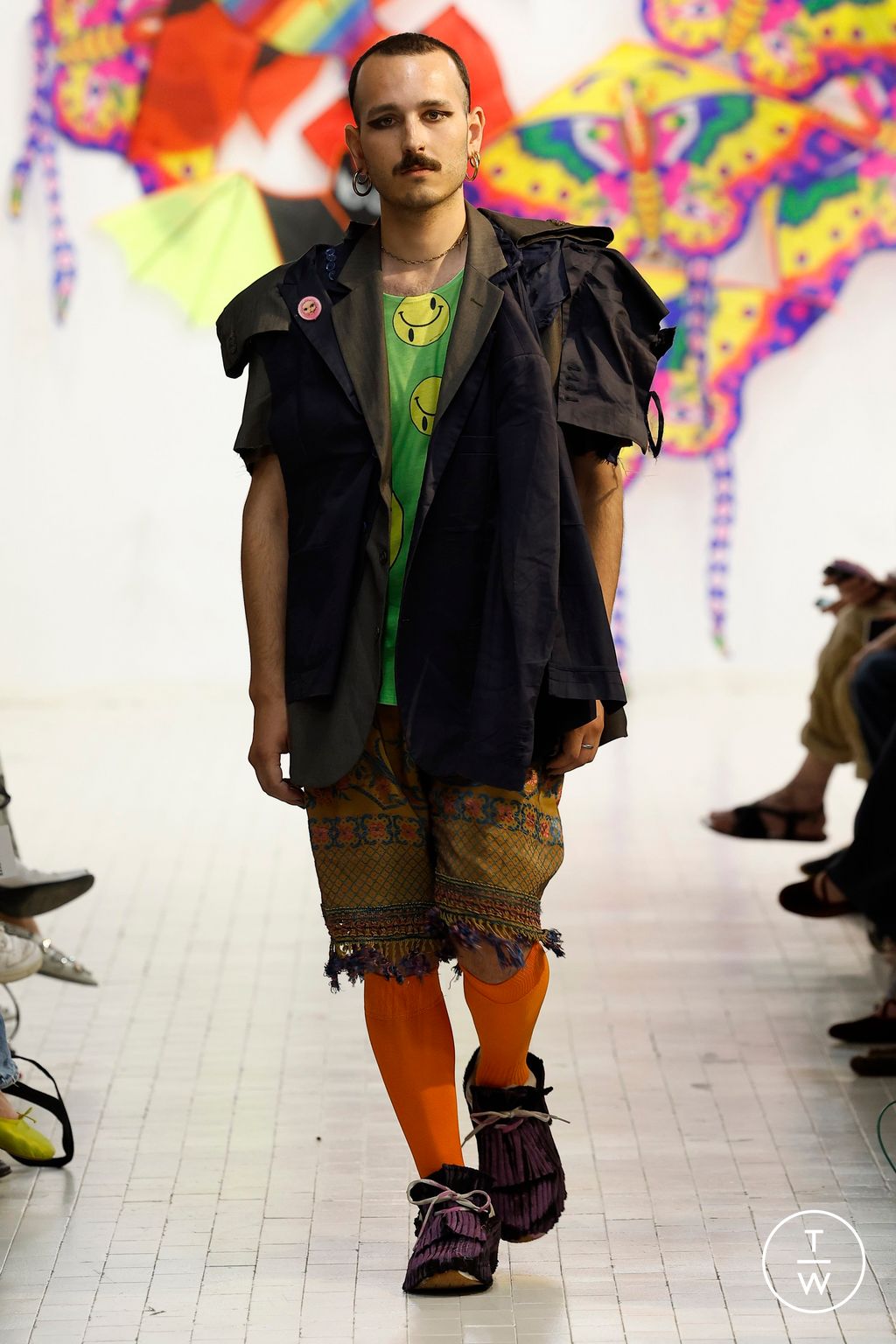 Fashion Week Milan Spring/Summer 2024 look 17 from the Simon Cracker collection menswear
