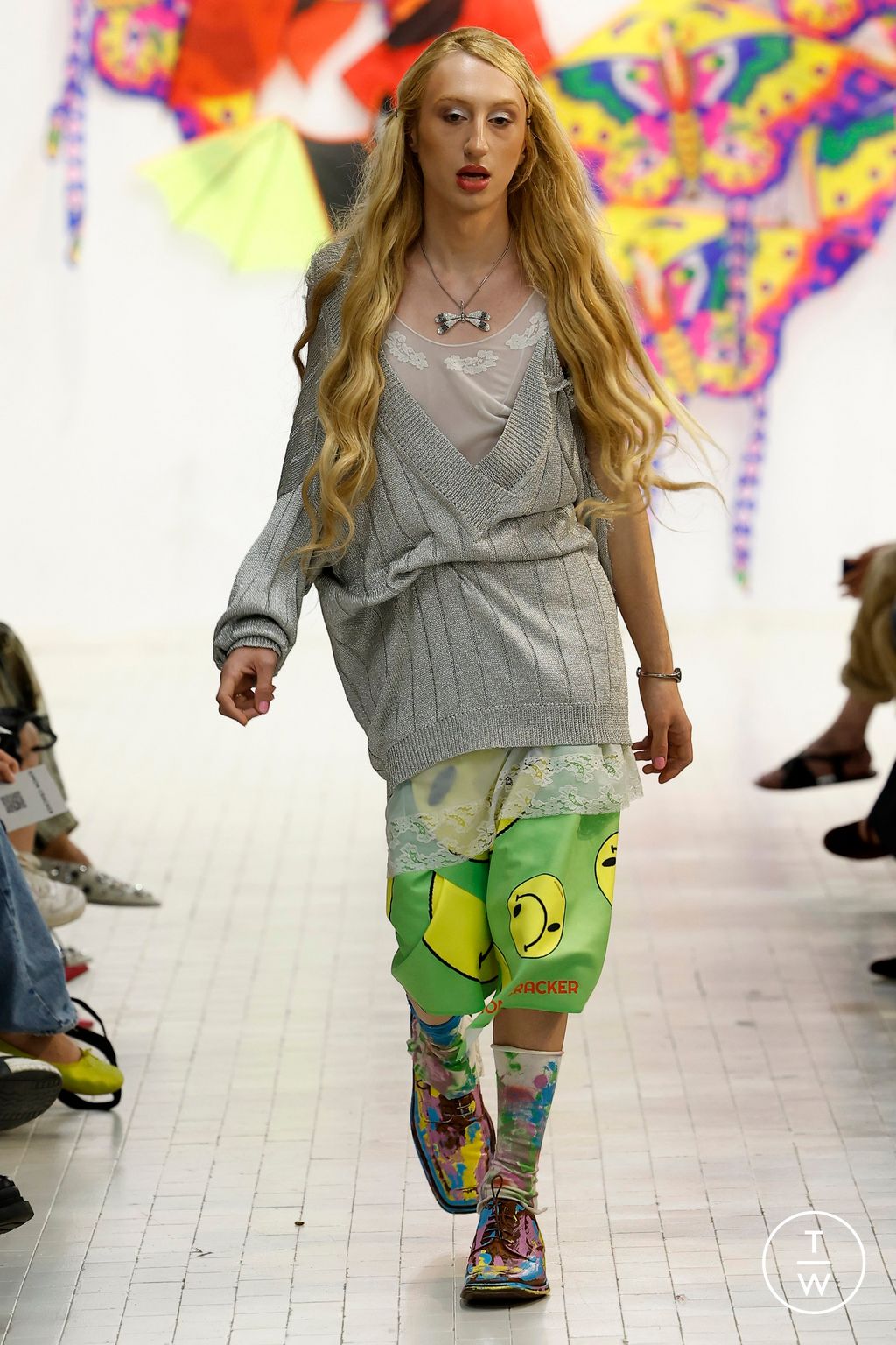 Fashion Week Milan Spring/Summer 2024 look 31 from the Simon Cracker collection 男装