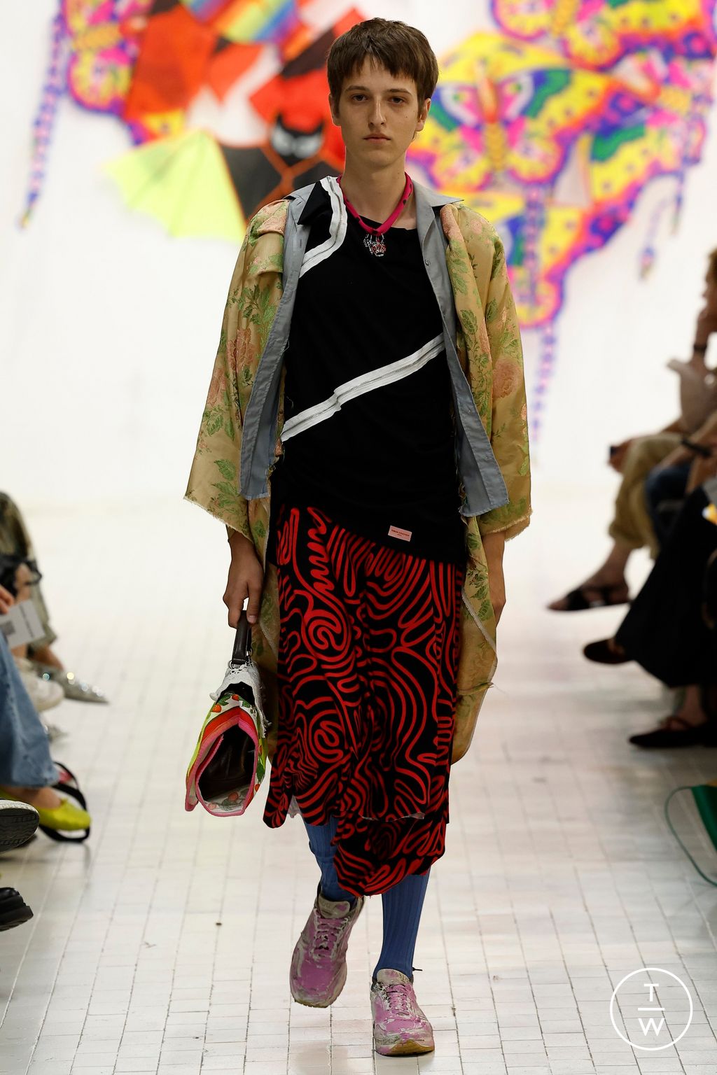 Fashion Week Milan Spring/Summer 2024 look 35 from the Simon Cracker collection menswear