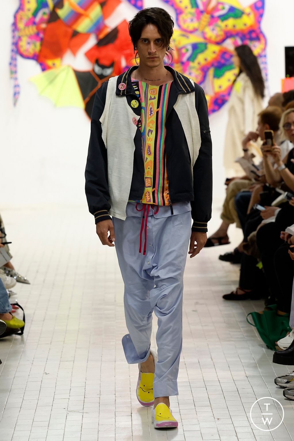 Fashion Week Milan Spring/Summer 2024 look 47 from the Simon Cracker collection 男装