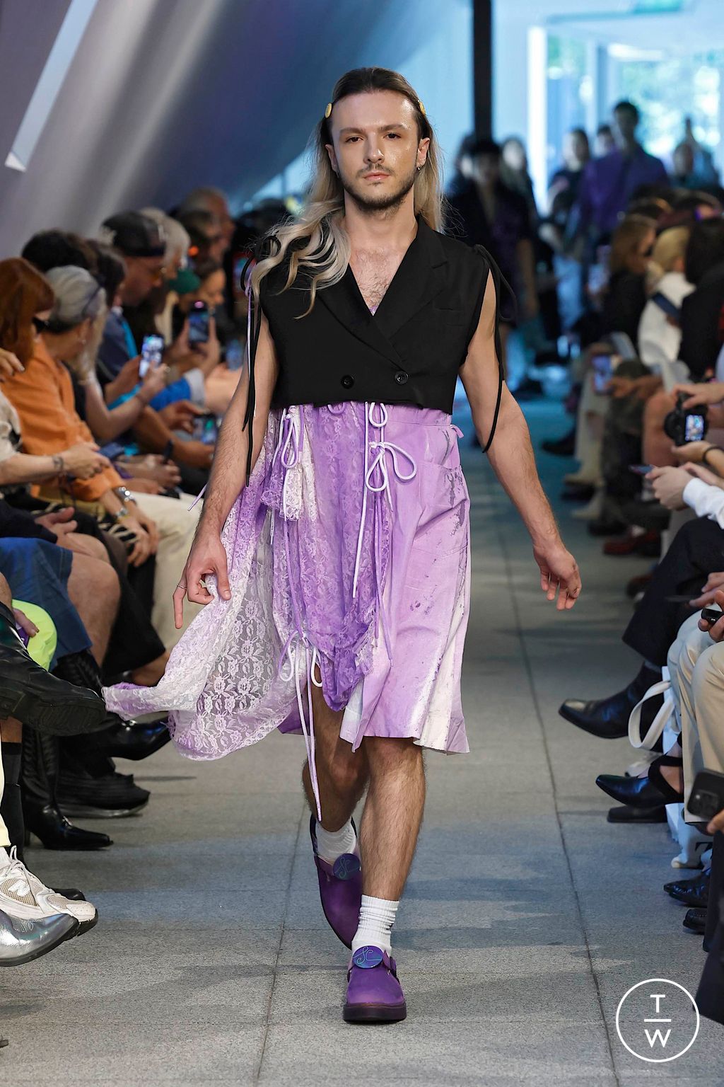 Fashion Week Milan Spring/Summer 2025 look 3 from the Simon Cracker collection menswear
