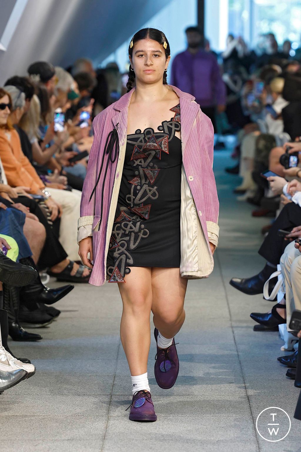 Fashion Week Milan Spring/Summer 2025 look 8 de la collection Simon Cracker menswear