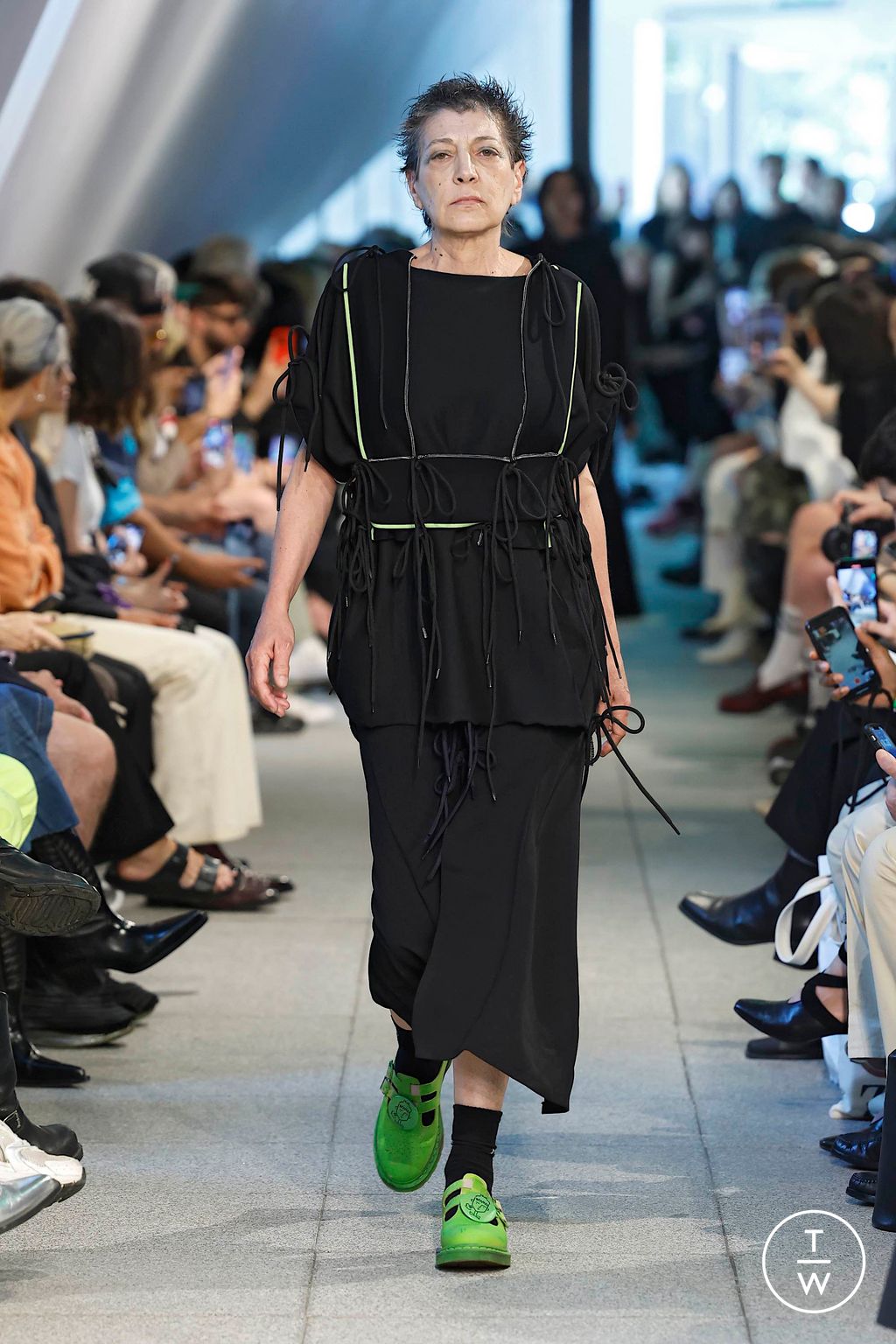 Fashion Week Milan Spring/Summer 2025 look 19 from the Simon Cracker collection menswear