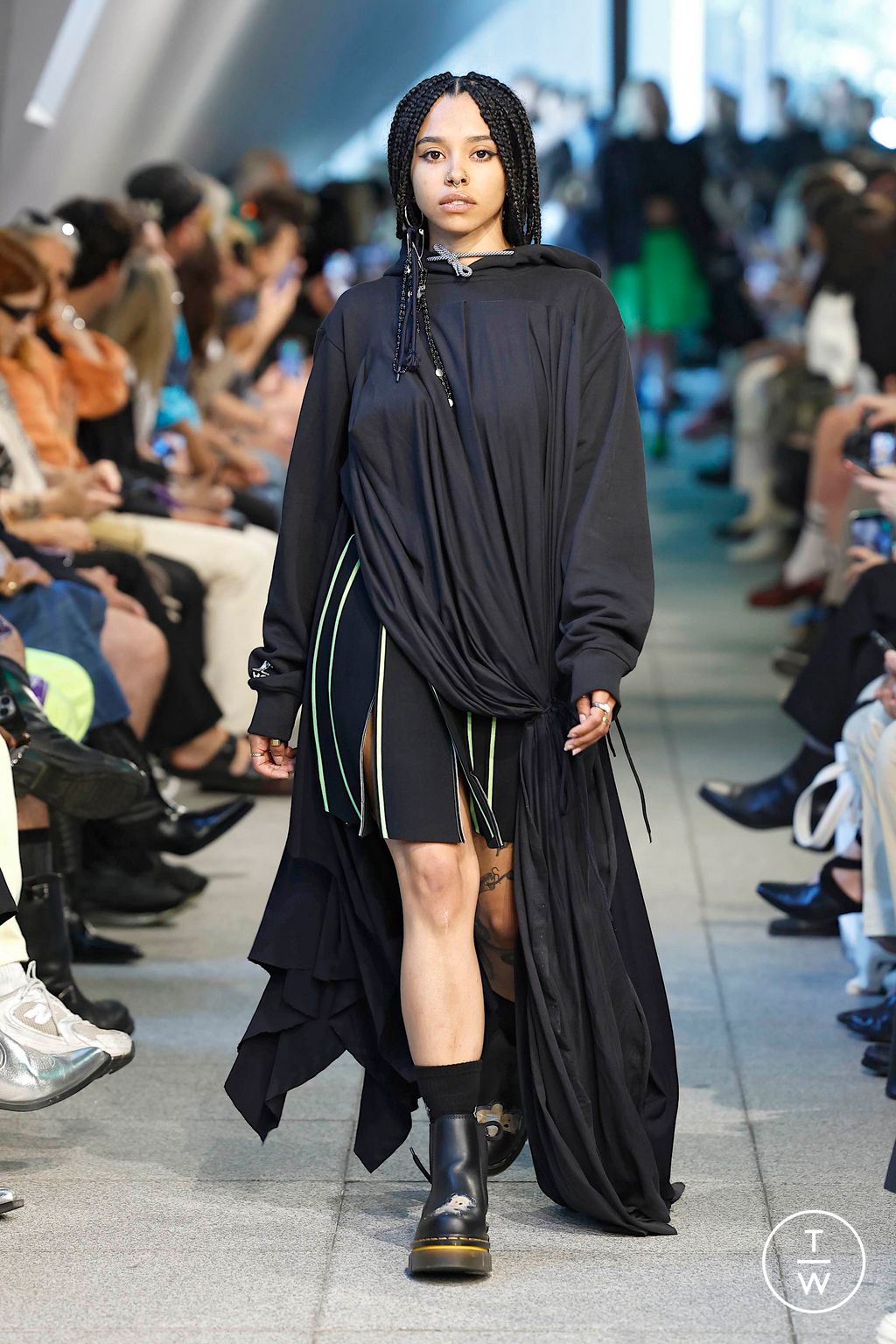 Fashion Week Milan Spring/Summer 2025 look 20 from the Simon Cracker collection menswear
