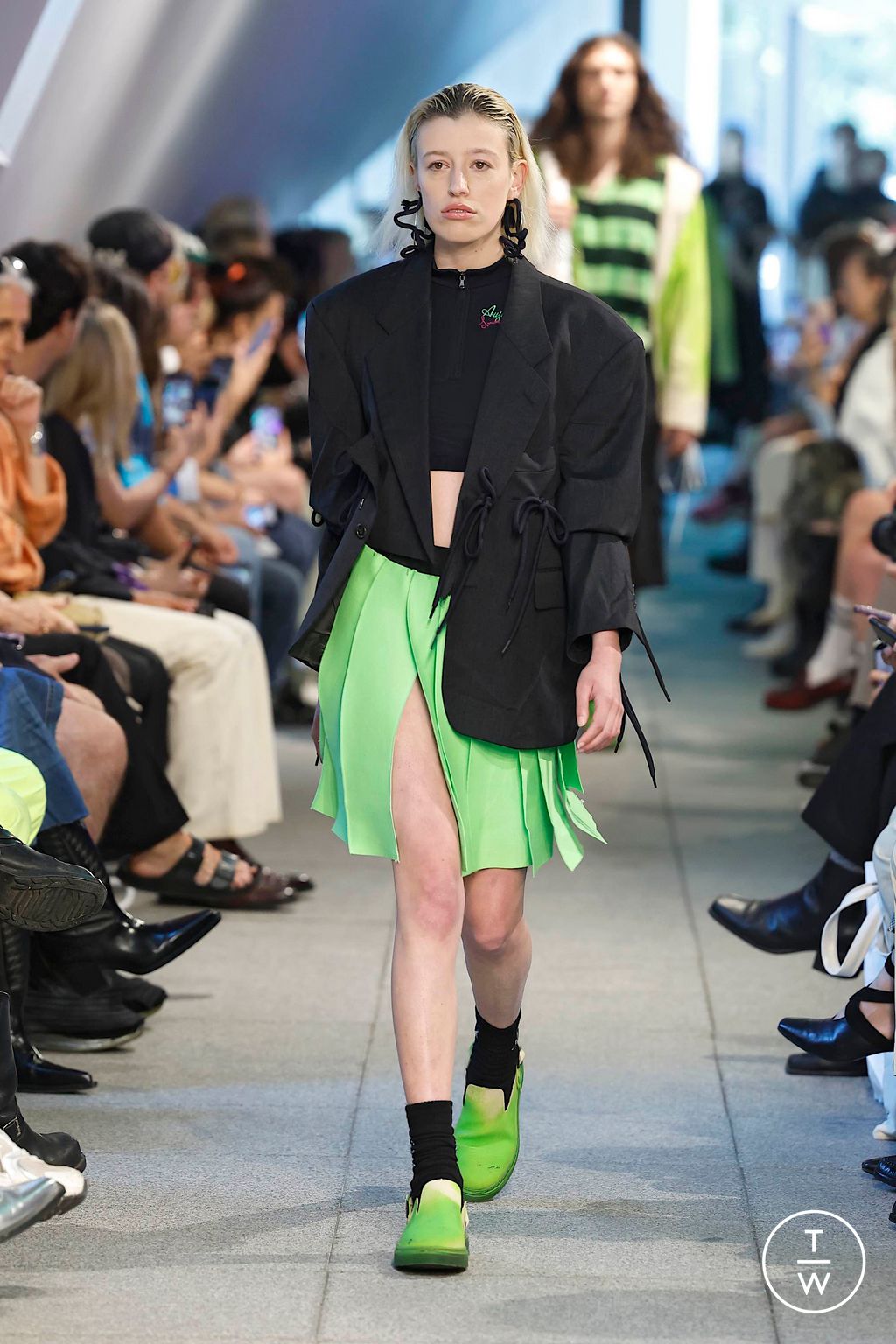 Fashion Week Milan Spring/Summer 2025 look 21 from the Simon Cracker collection menswear