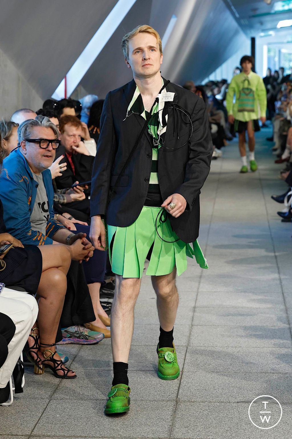Fashion Week Milan Spring/Summer 2025 look 27 from the Simon Cracker collection menswear