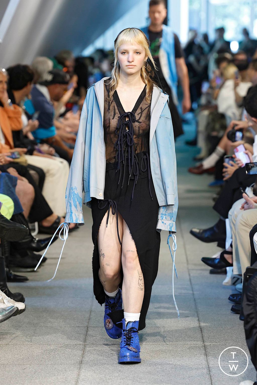 Fashion Week Milan Spring/Summer 2025 look 36 de la collection Simon Cracker menswear