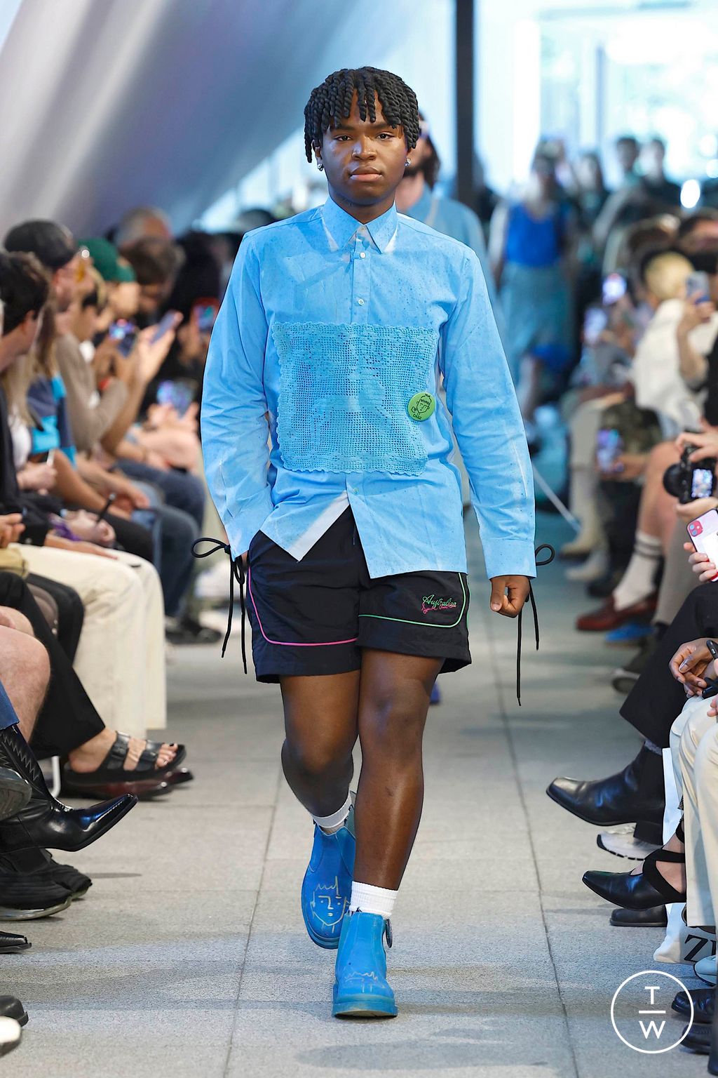 Fashion Week Milan Spring/Summer 2025 look 38 from the Simon Cracker collection menswear