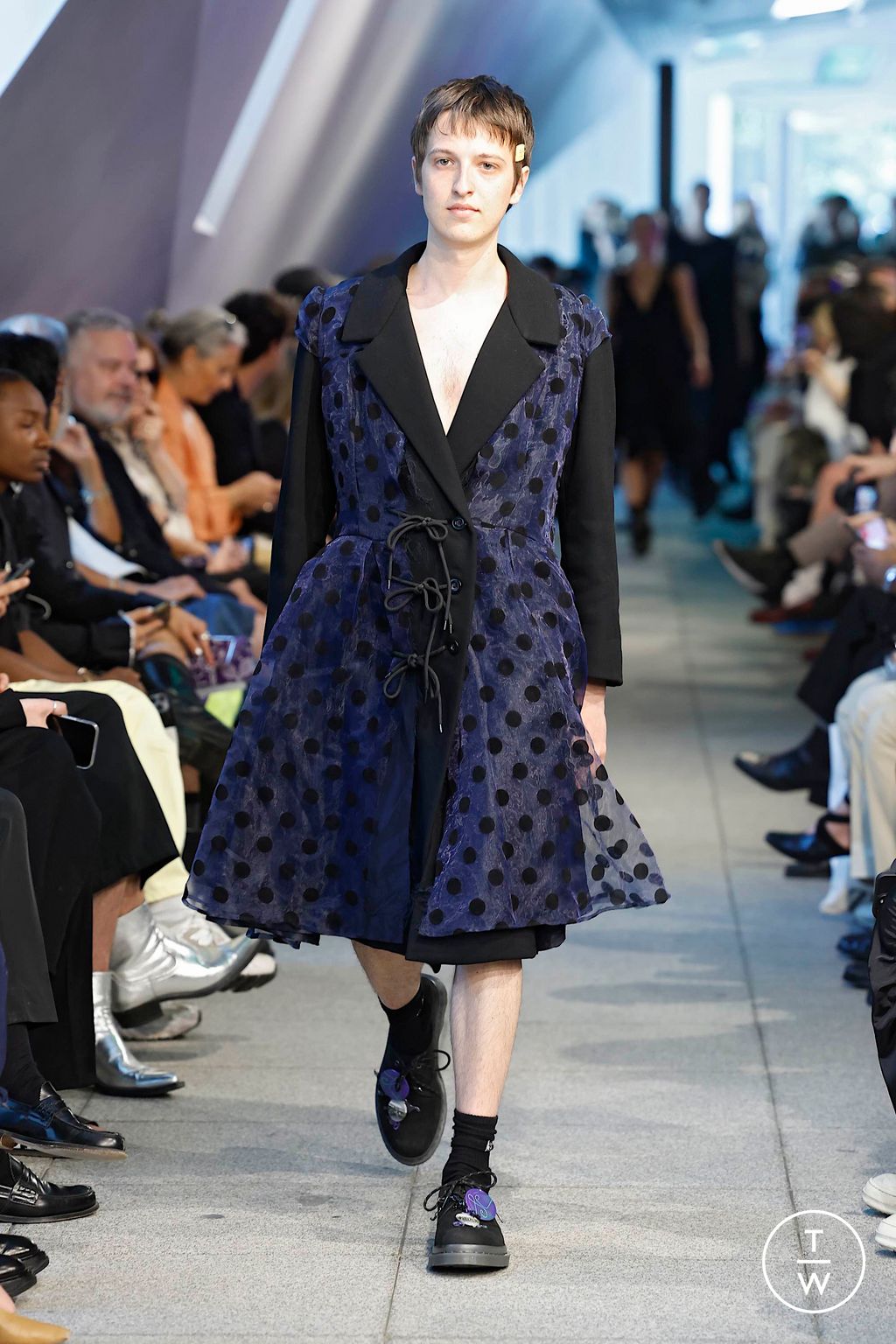 Fashion Week Milan Spring/Summer 2025 look 50 de la collection Simon Cracker menswear