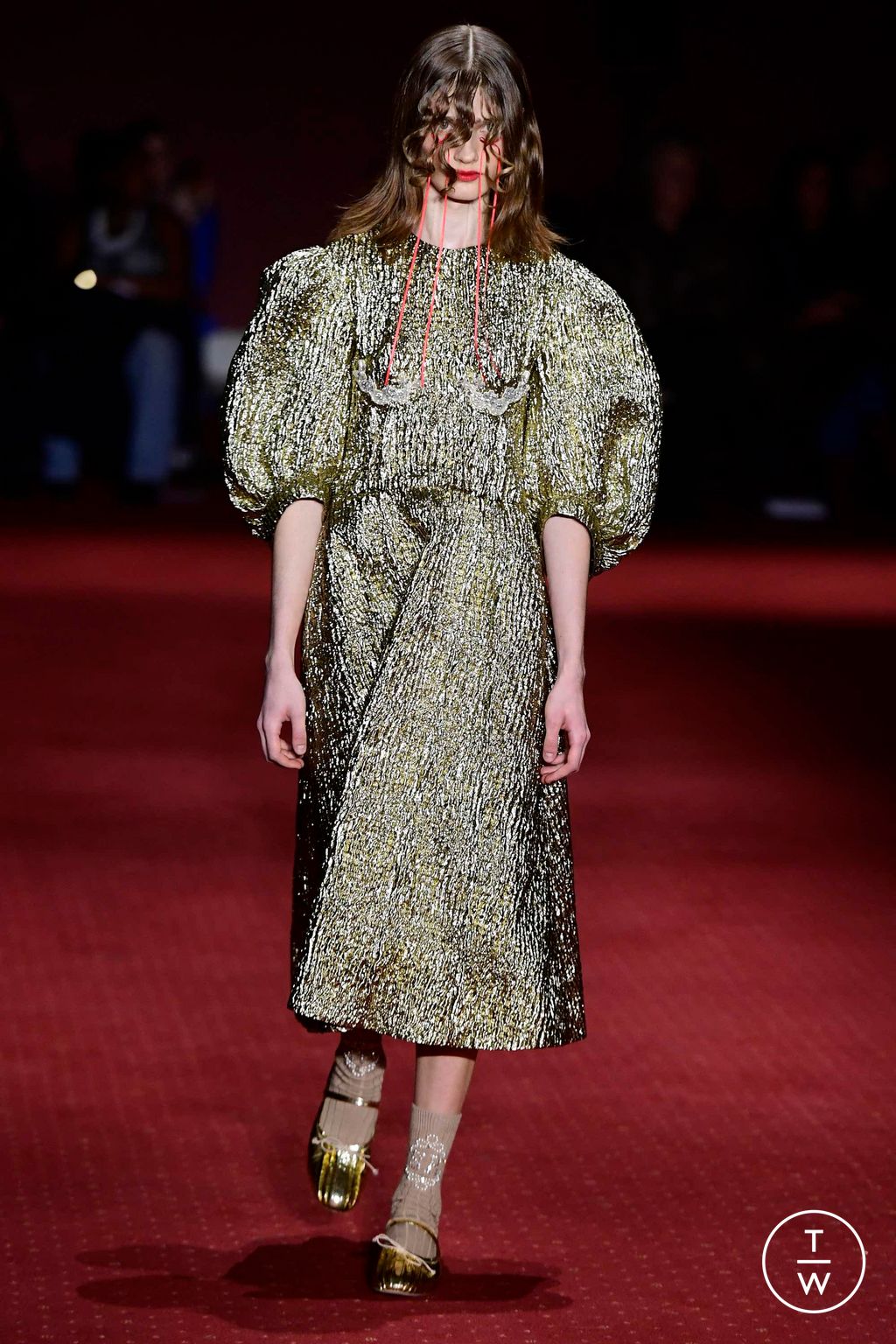 Fashion Week London Fall/Winter 2023 look 4 de la collection Simone Rocha womenswear