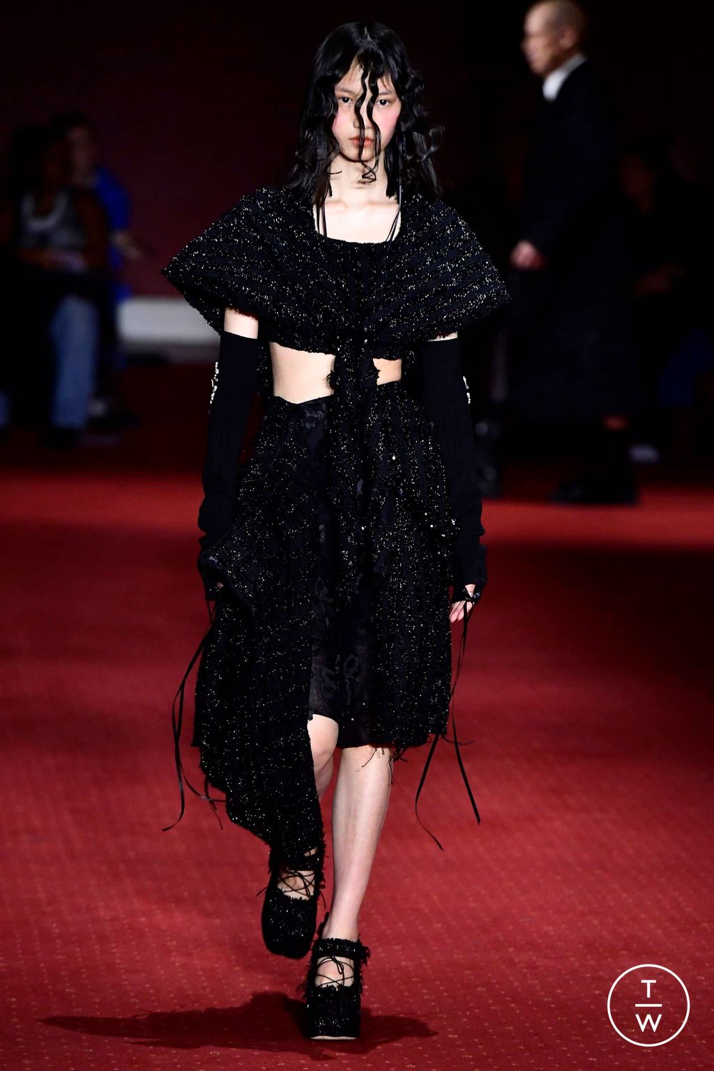 Fashion Week London Fall/Winter 2023 look 6 from the Simone Rocha collection 女装
