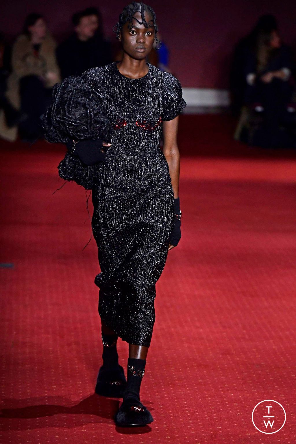 Fashion Week London Fall/Winter 2023 look 9 de la collection Simone Rocha womenswear