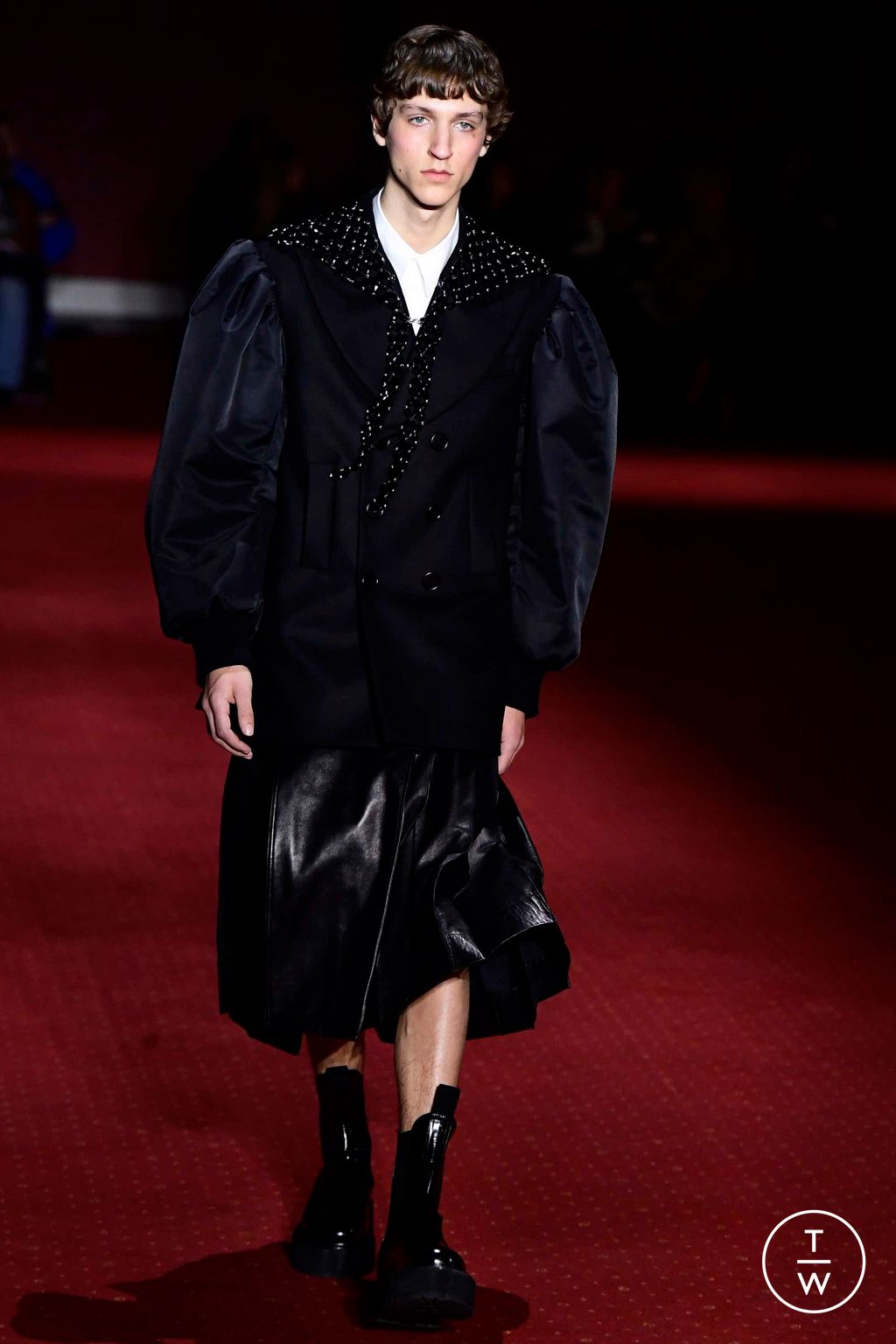 Fashion Week London Fall/Winter 2023 look 13 from the Simone Rocha collection 女装