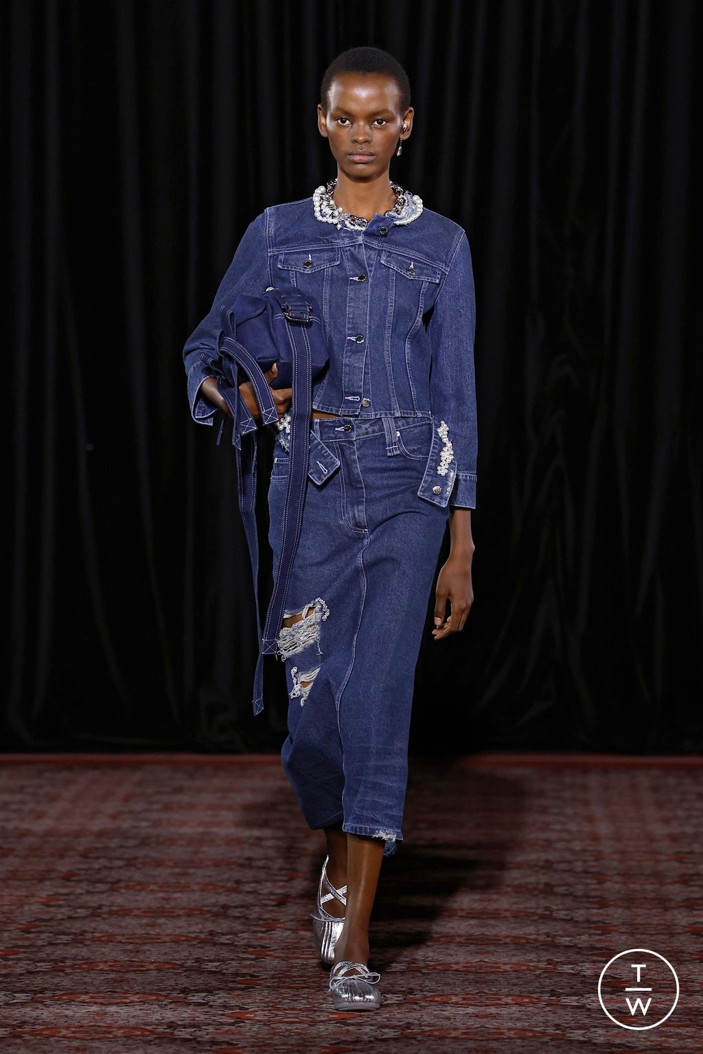 Fashion Week London Fall/Winter 2025 look 24 de la collection Simone Rocha womenswear