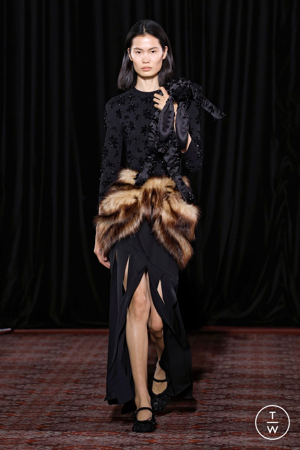 Fashion Week London Fall/Winter 2025 look 46 from the Simone Rocha collection 女装