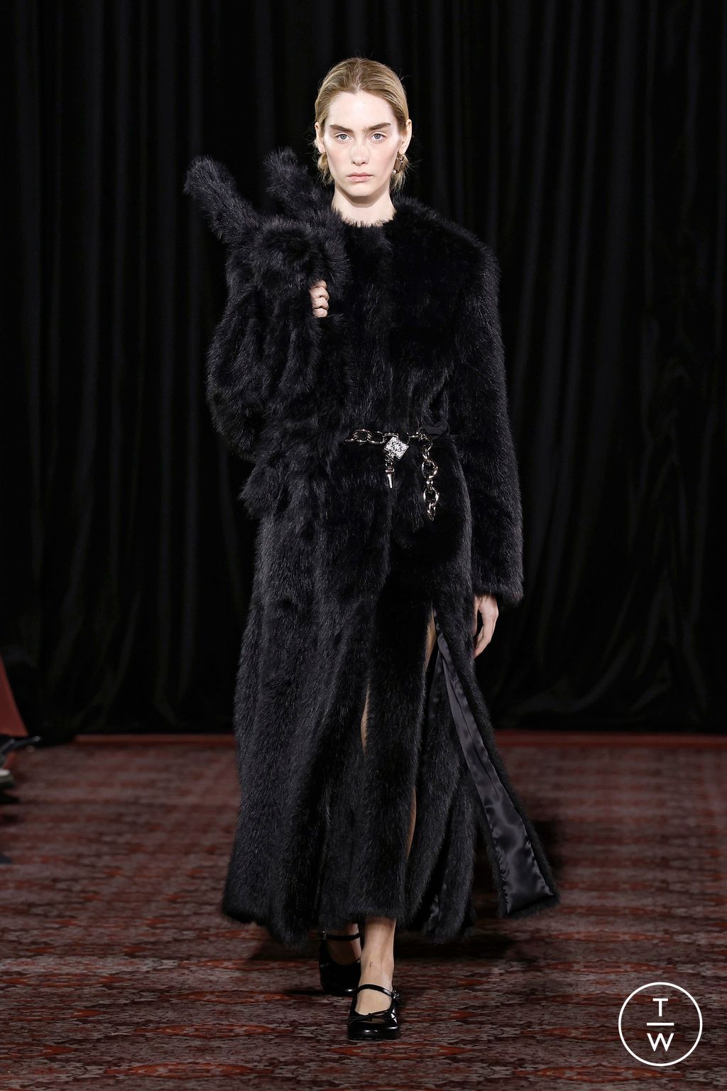 Fashion Week London Fall/Winter 2025 look 54 de la collection Simone Rocha womenswear