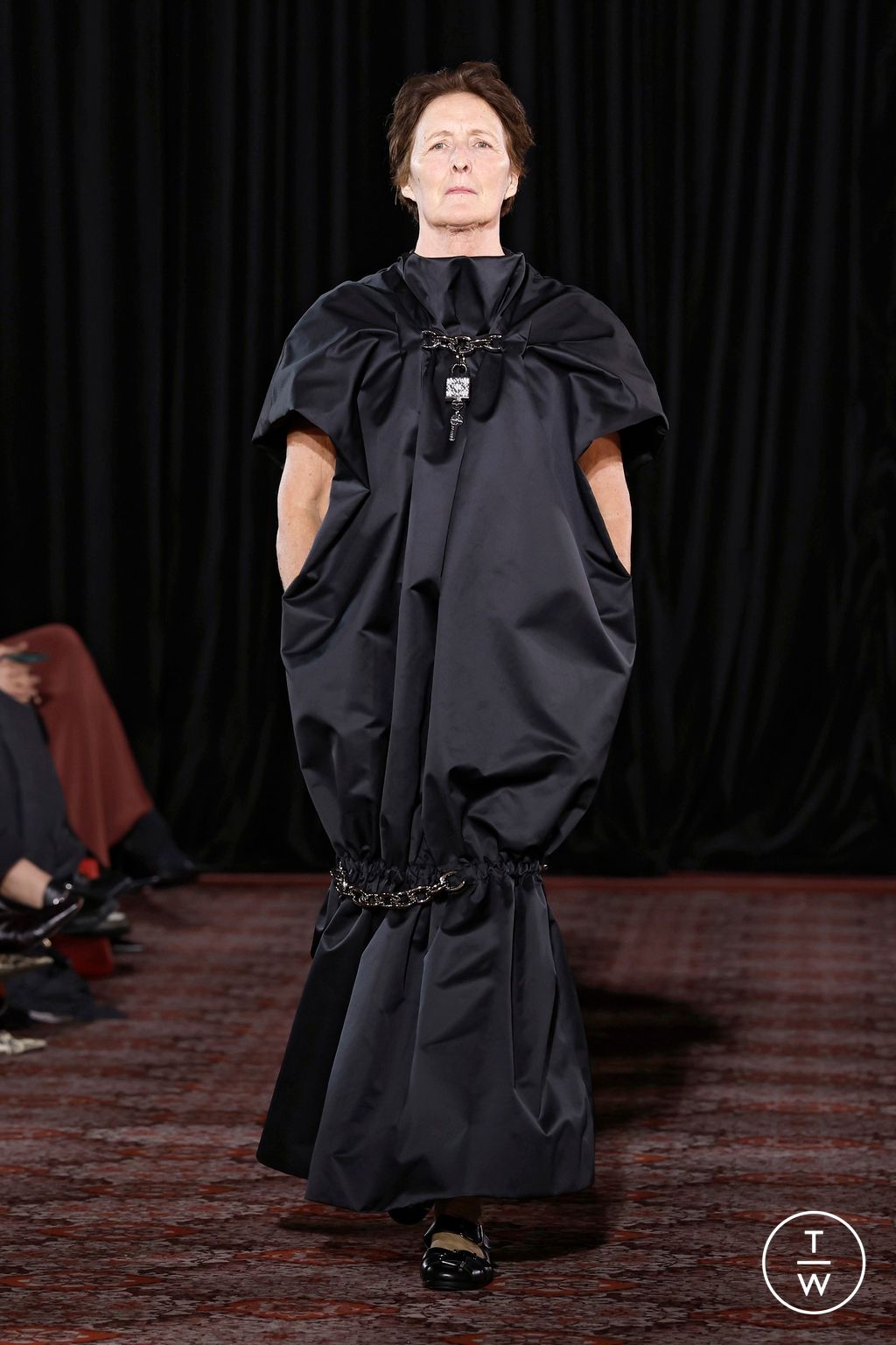 Fashion Week London Fall/Winter 2025 look 55 de la collection Simone Rocha womenswear