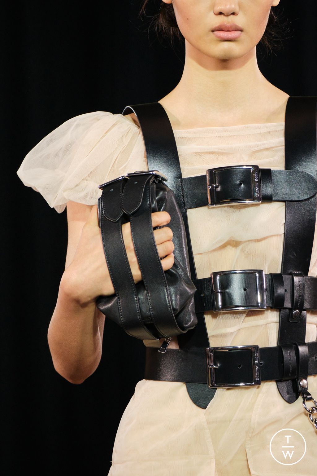 Fashion Week London Fall/Winter 2025 look 35 from the Simone Rocha collection womenswear accessories