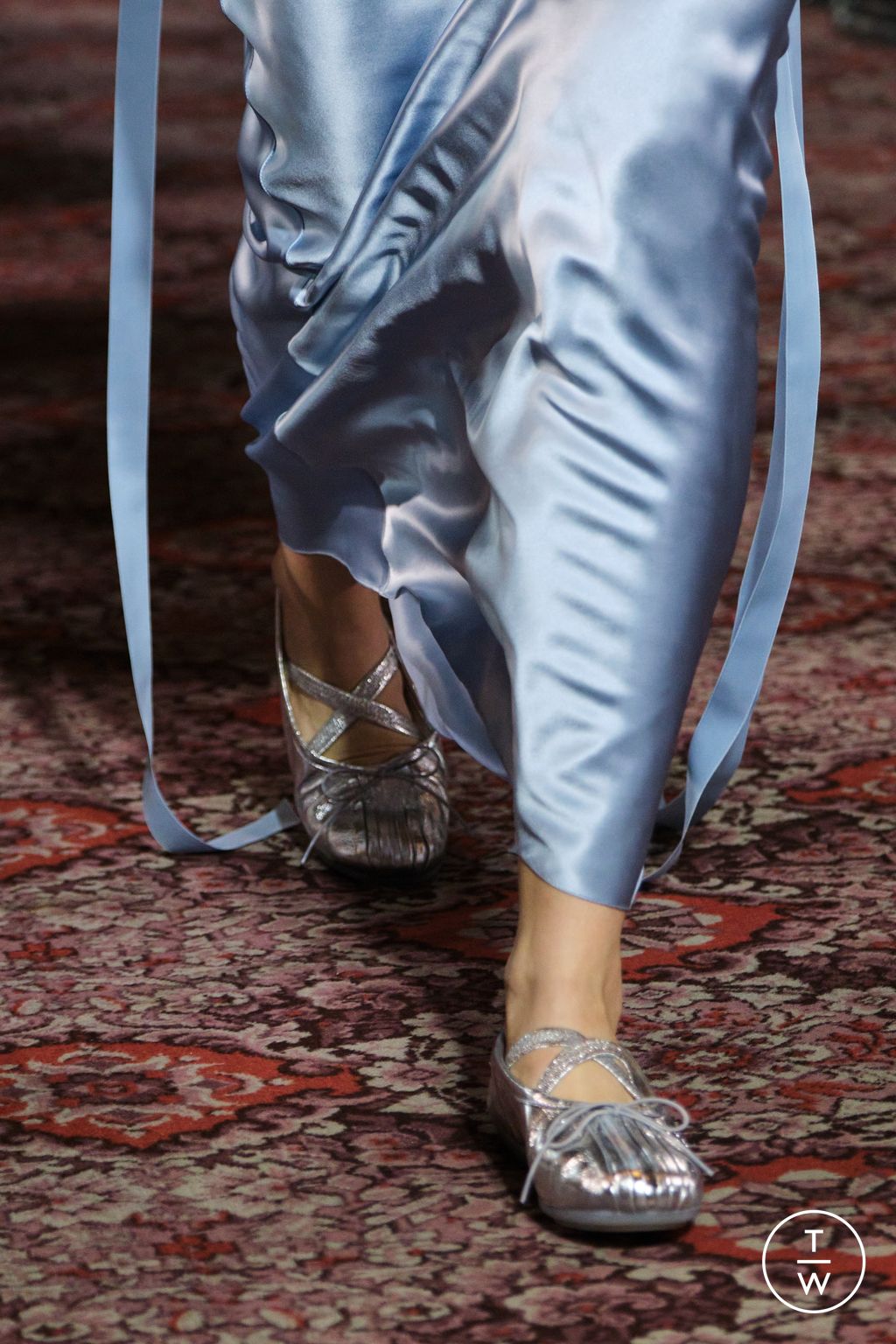 Fashion Week London Fall/Winter 2025 look 59 from the Simone Rocha collection womenswear accessories