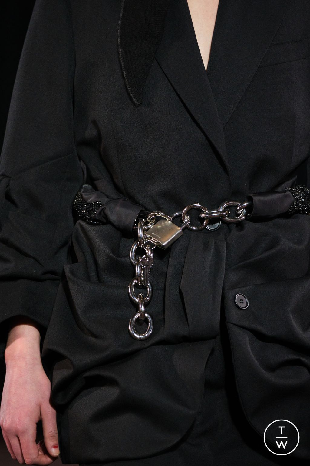 Fashion Week London Fall/Winter 2025 look 68 from the Simone Rocha collection womenswear accessories