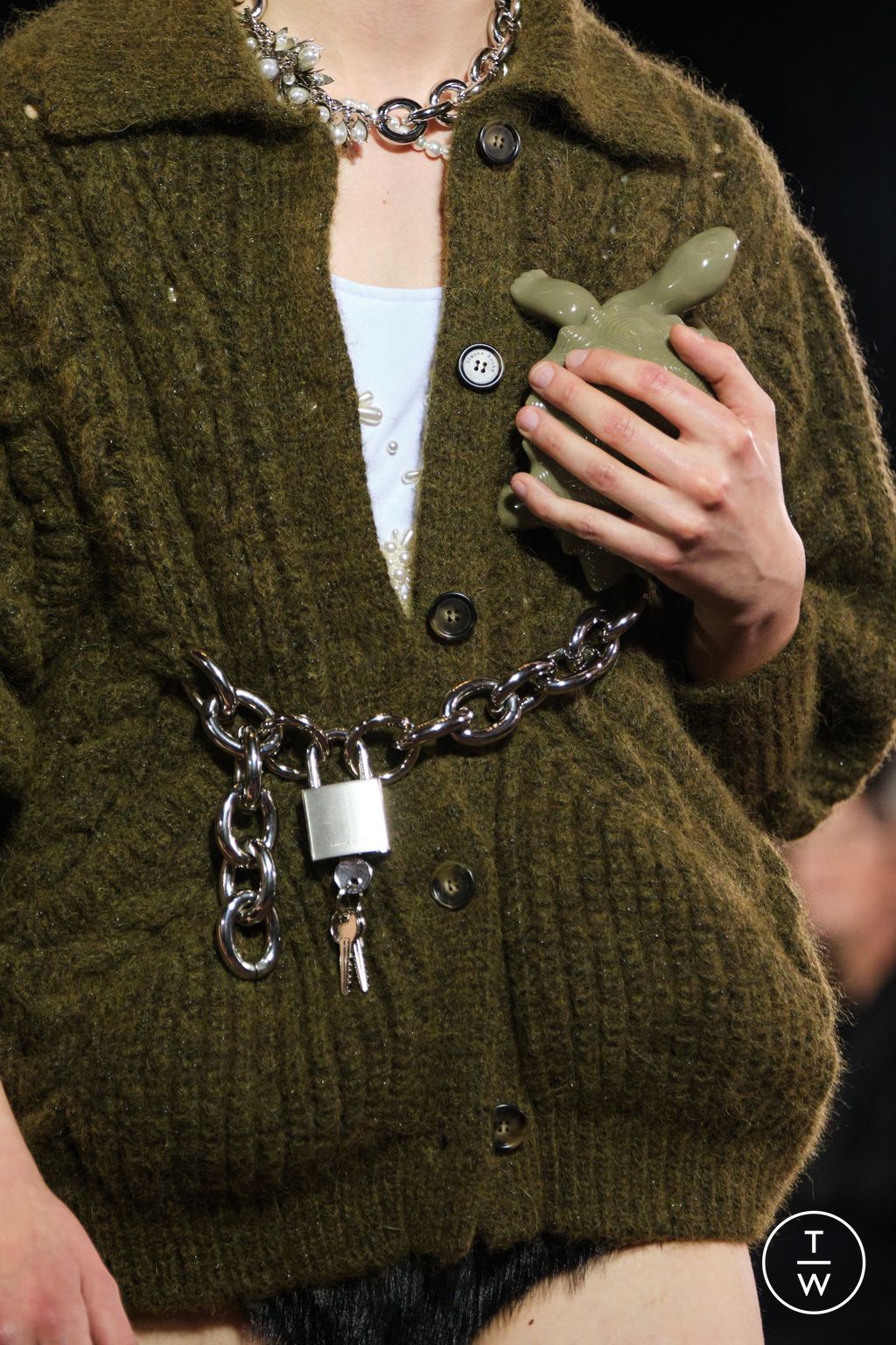 Fashion Week London Fall/Winter 2025 look 88 from the Simone Rocha collection womenswear accessories