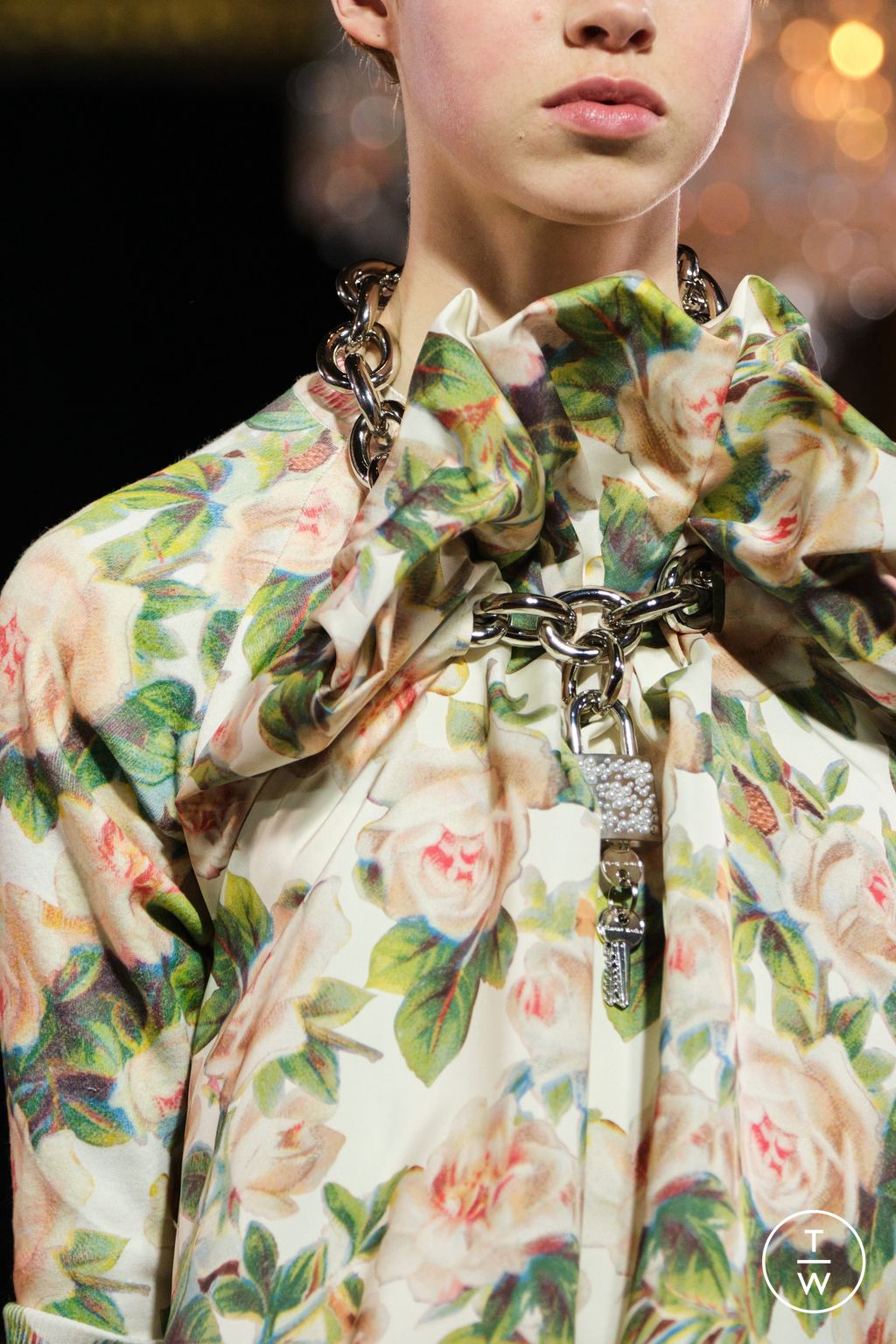 Fashion Week London Fall/Winter 2025 look 91 from the Simone Rocha collection womenswear accessories