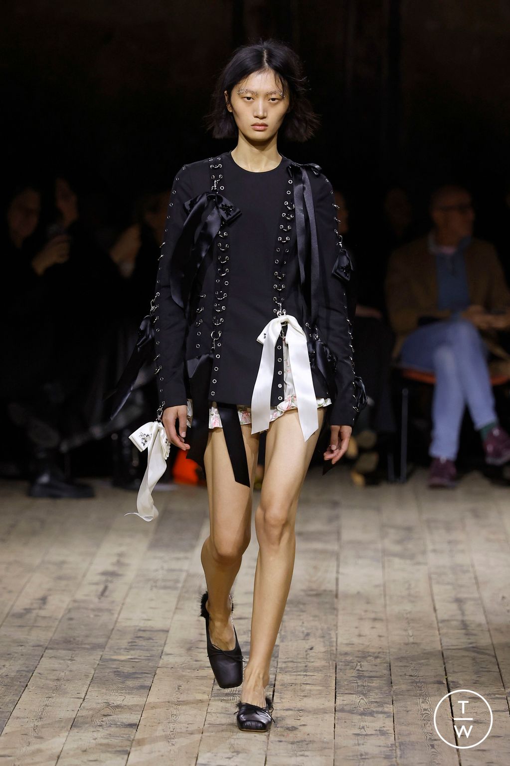 Fashion Week London Fall/Winter 2026 look 43 from the Simone Rocha collection womenswear