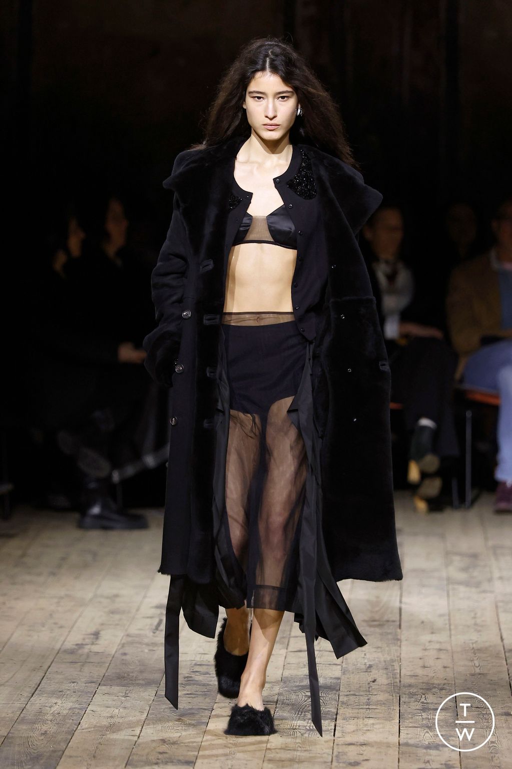 Fashion Week London Fall/Winter 2026 look 47 from the Simone Rocha collection womenswear