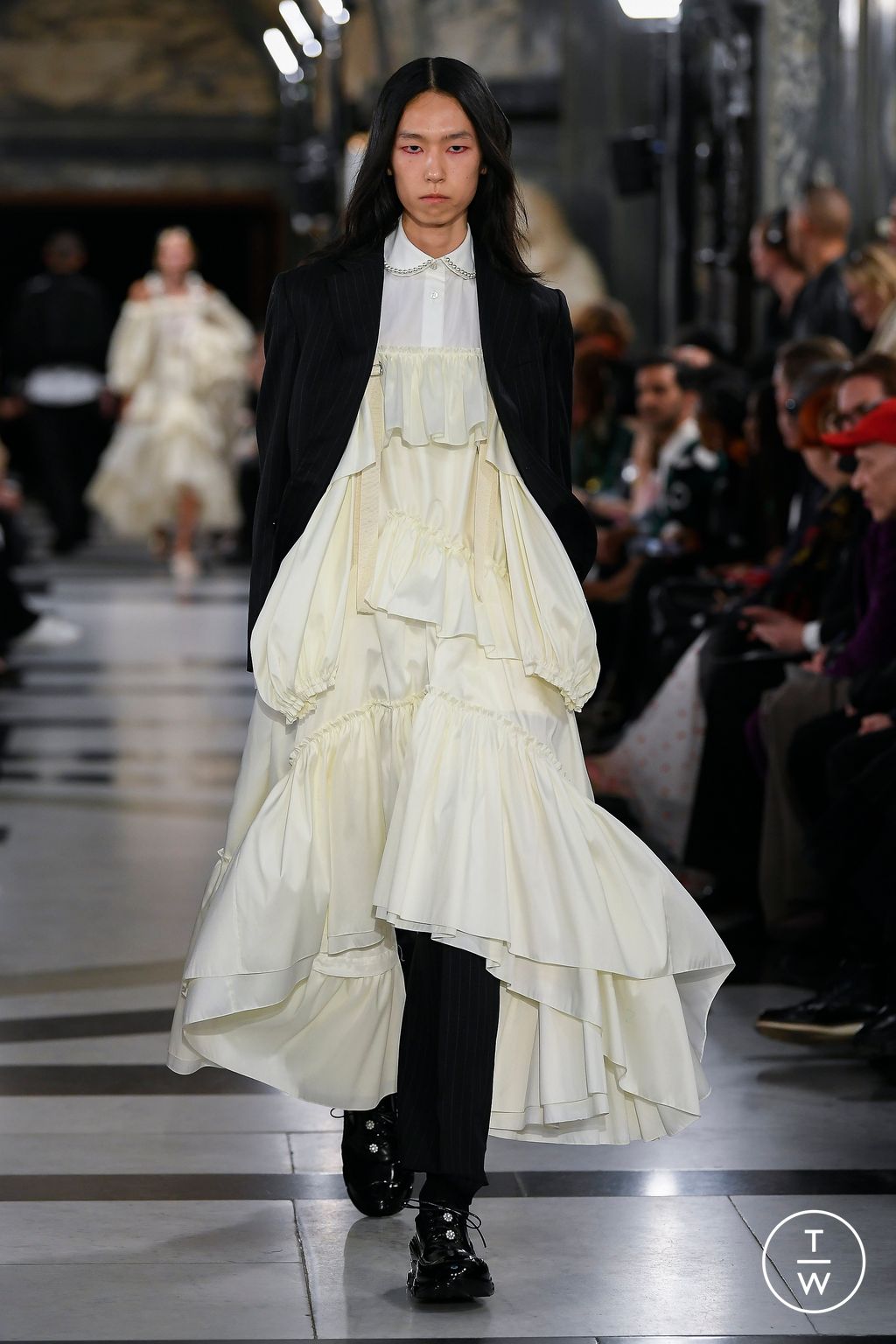 Fashion Week London Spring/Summer 2023 look 21 from the Simone Rocha collection 女装