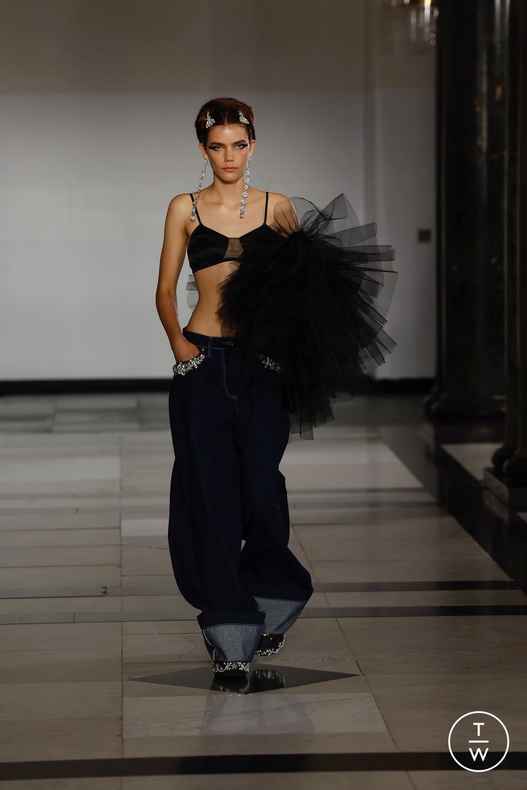 Fashion Week London Spring-Summer 2025 look 30 from the Simone Rocha collection womenswear