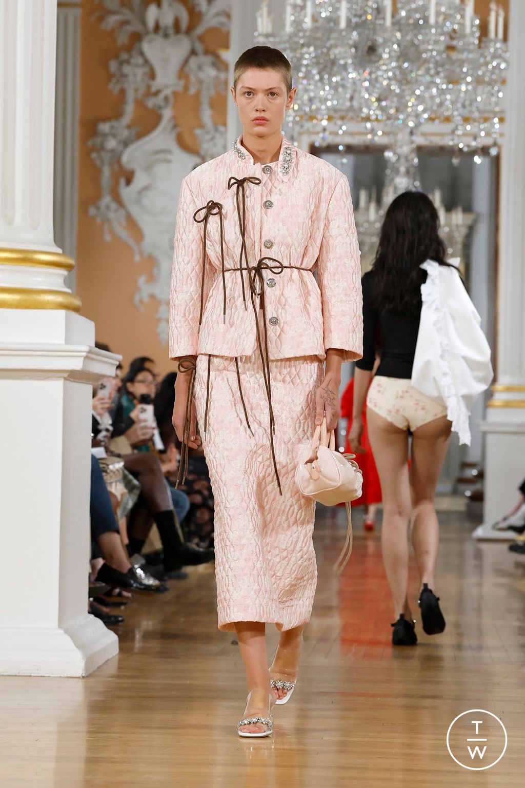 Fashion Week London Spring/Summer 2026 look 12 de la collection Simone Rocha womenswear