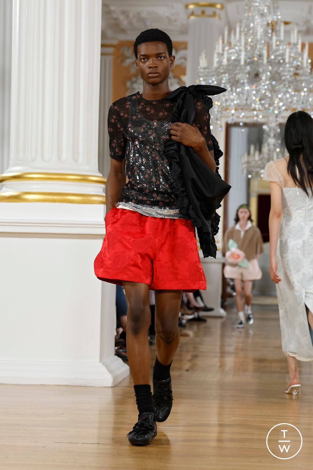 Fashion Week London Spring/Summer 2026 look 21 from the Simone Rocha collection 女装