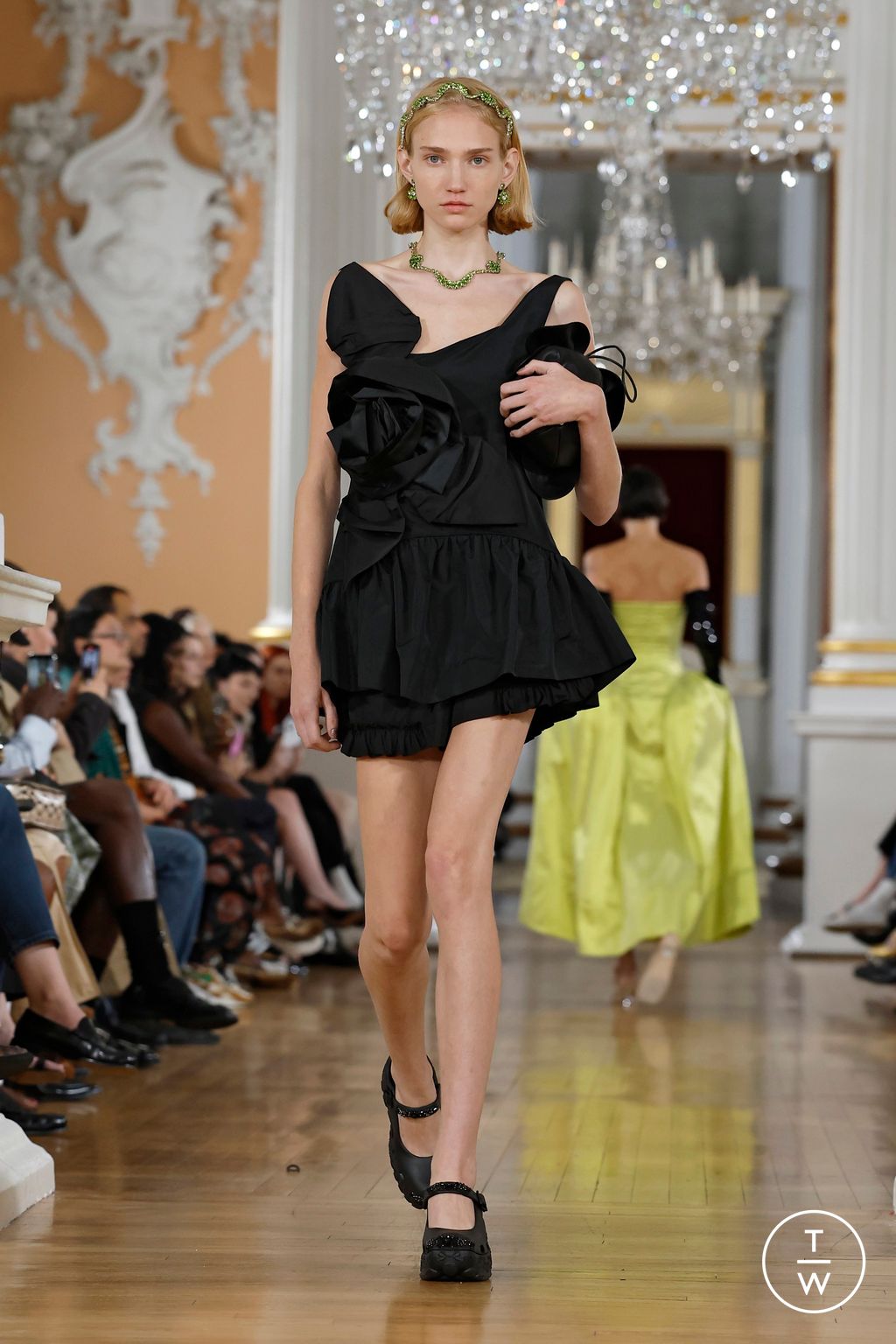 Fashion Week London Spring/Summer 2026 look 28 de la collection Simone Rocha womenswear