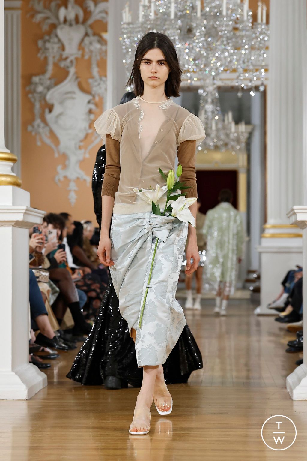 Fashion Week London Spring/Summer 2026 look 33 from the Simone Rocha collection womenswear