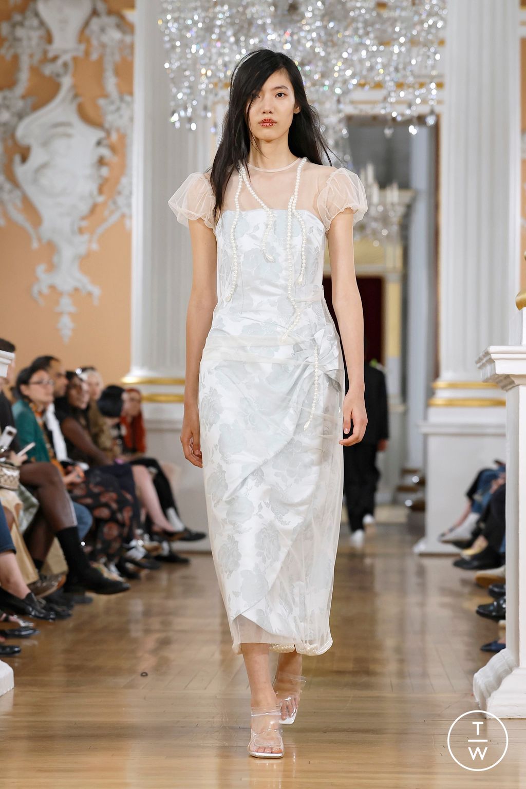 Fashion Week London Spring/Summer 2026 look 34 from the Simone Rocha collection womenswear