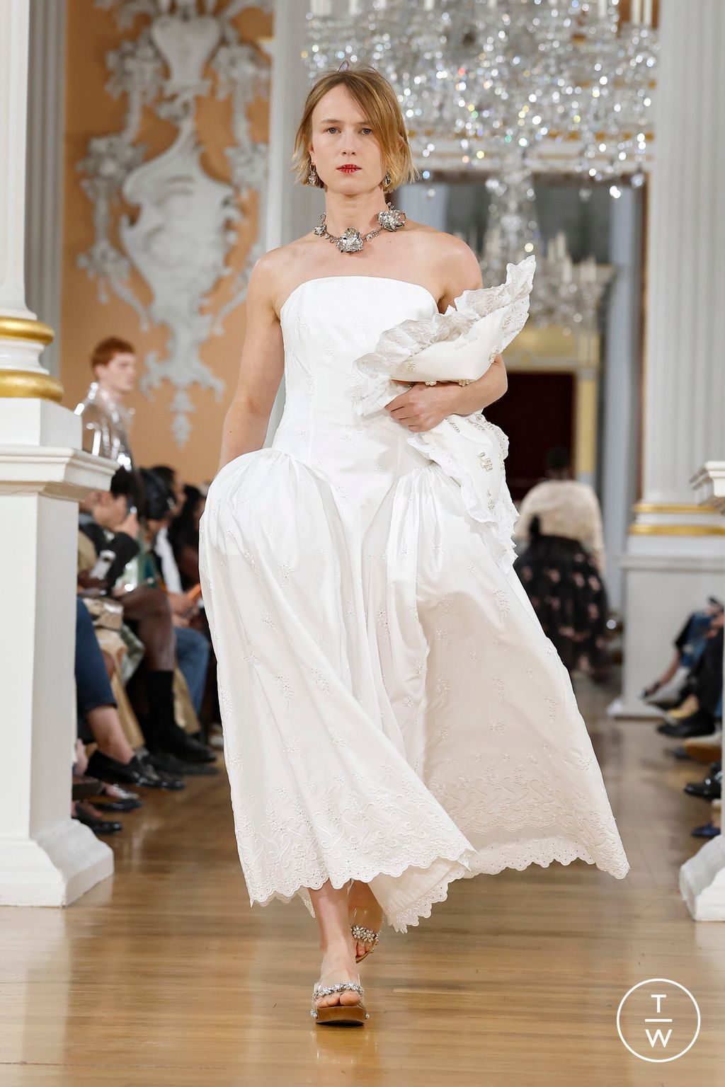 Fashion Week London Spring/Summer 2026 look 41 from the Simone Rocha collection womenswear