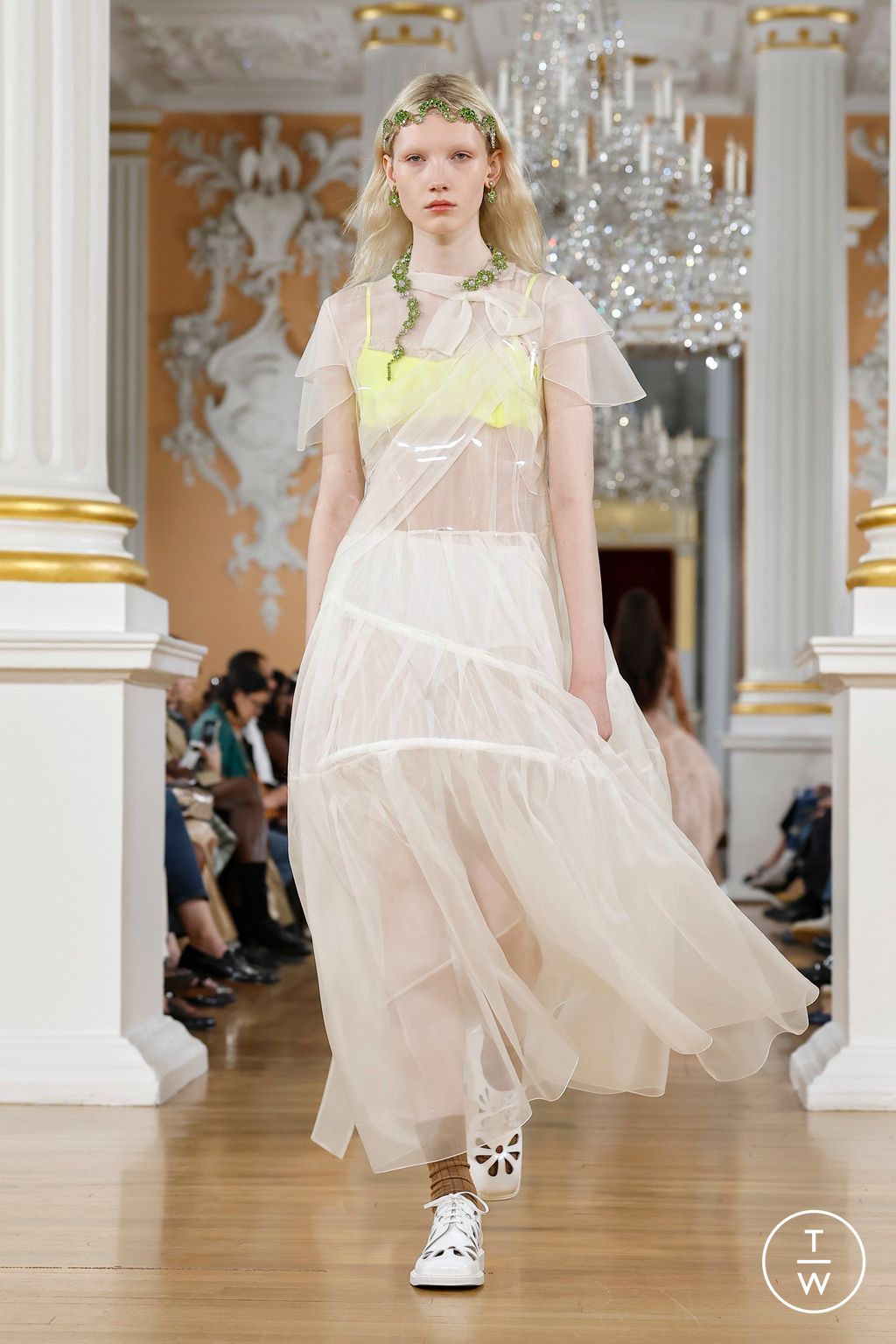 Fashion Week London Spring/Summer 2026 look 43 from the Simone Rocha collection womenswear