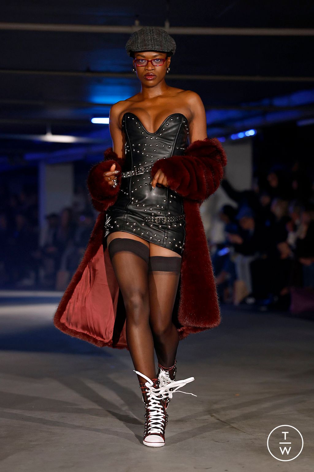 Fashion Week London Fall/Winter 2025 look 24 from the Sinead Gorey collection 女装