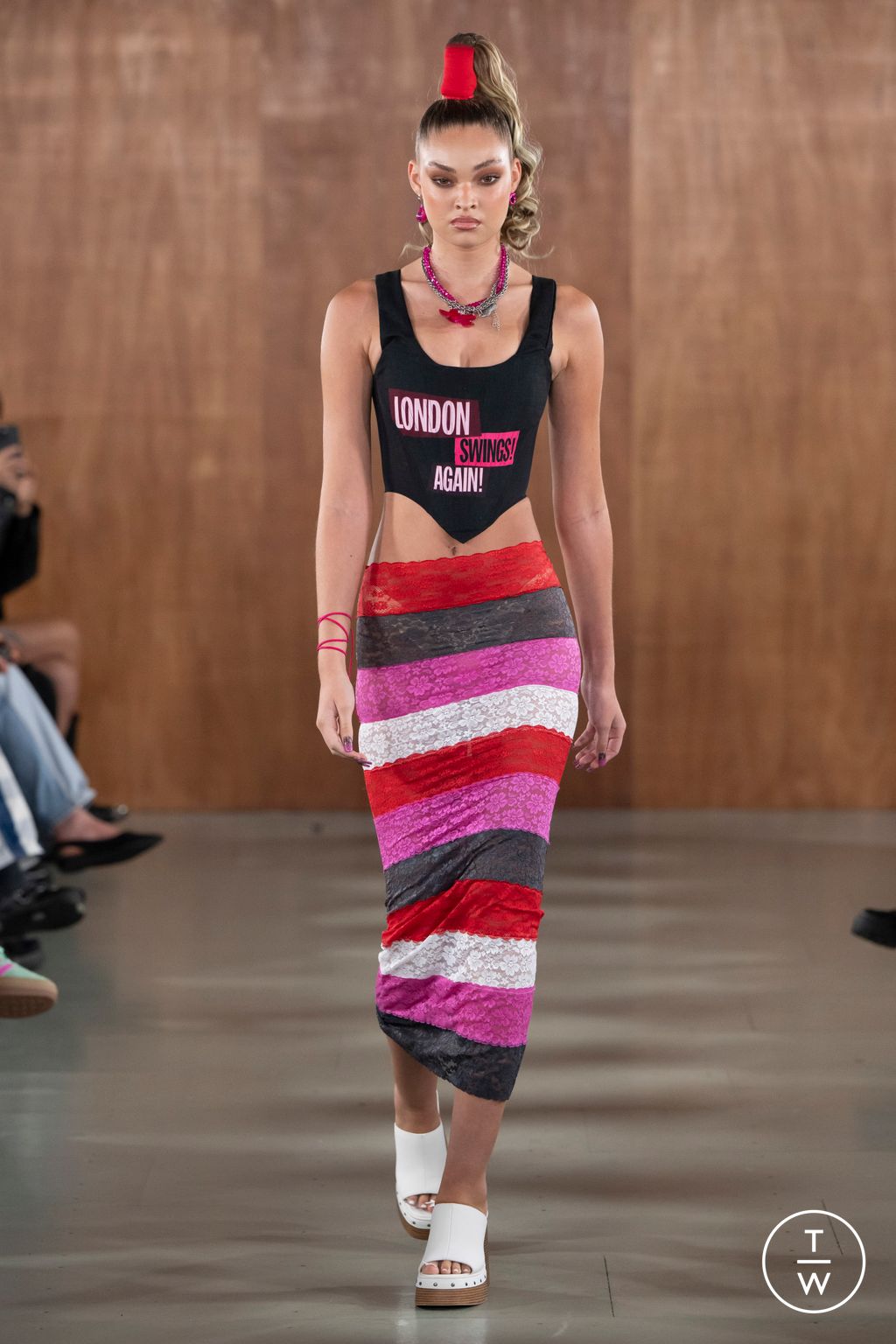 Fashion Week London Spring/Summer 2024 look 19 from the Sinead Gorey collection womenswear