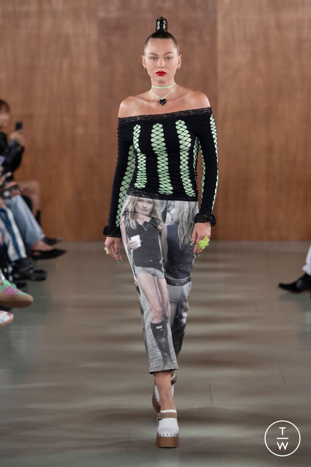 Fashion Week London Spring/Summer 2024 look 21 from the Sinead Gorey collection womenswear