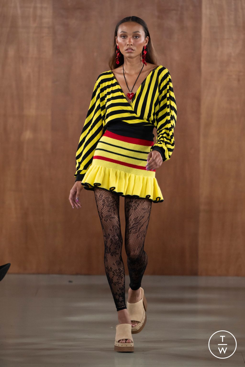 Fashion Week London Spring/Summer 2024 look 30 from the Sinead Gorey collection womenswear
