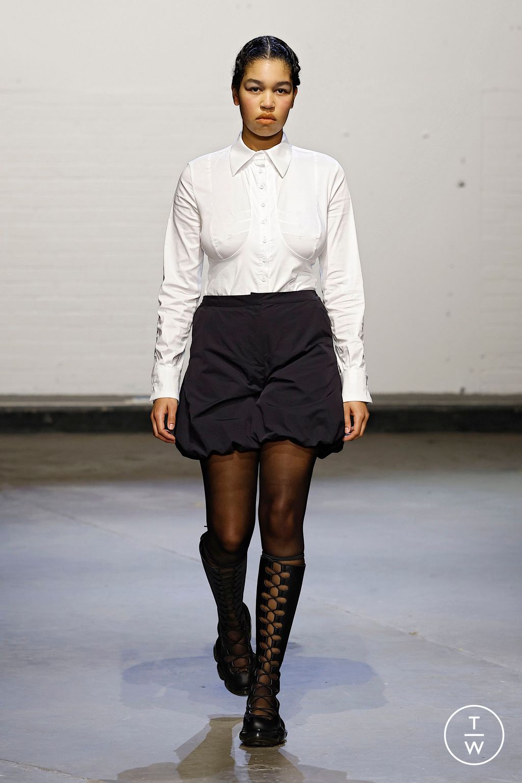 Fashion Week London Fall/Winter 2025 look 2 from the Sinéad O'Dwyer collection womenswear